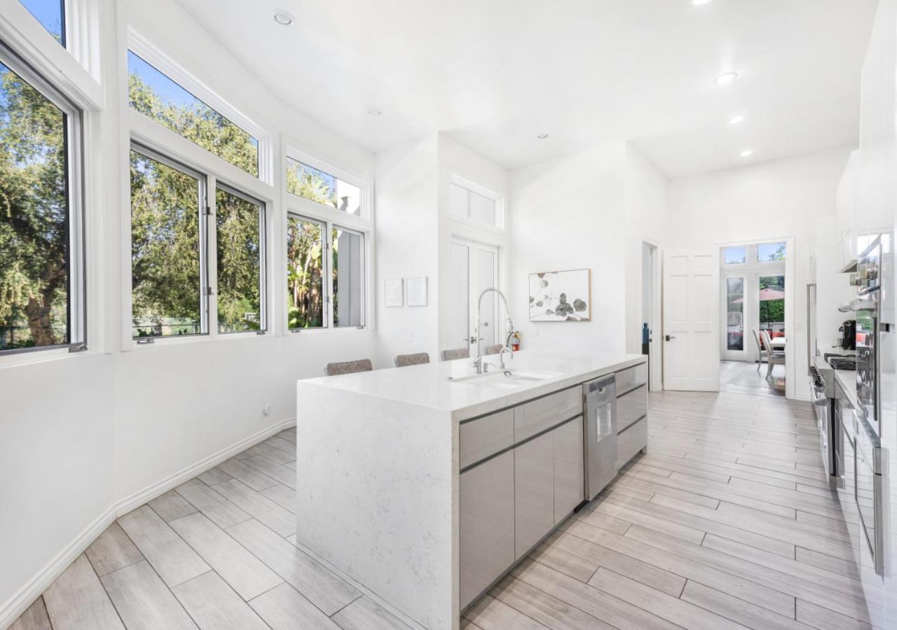 Anzio Estate Los Angeles